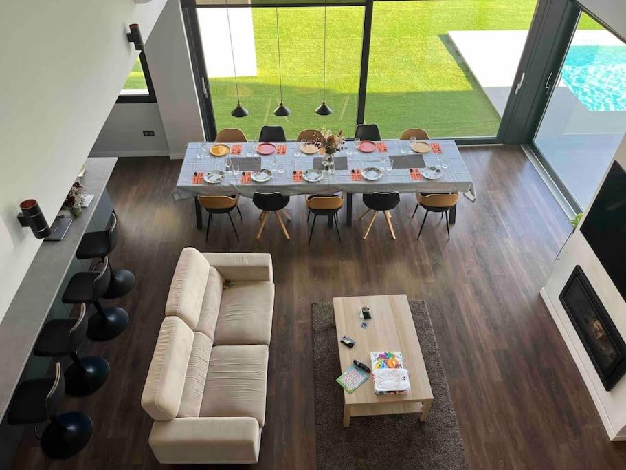 VillaSpainExperience con piscina climatizada