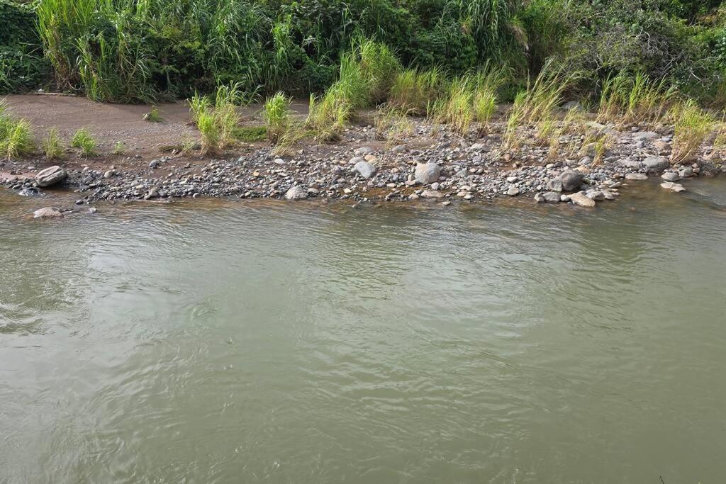 Alojamiento cerca al río