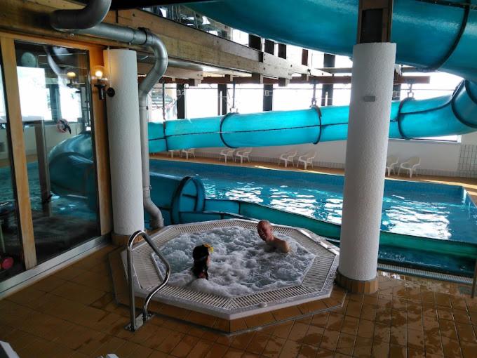 Ski-in, central and cosy in the Chalet Diana, free access to swimming pool