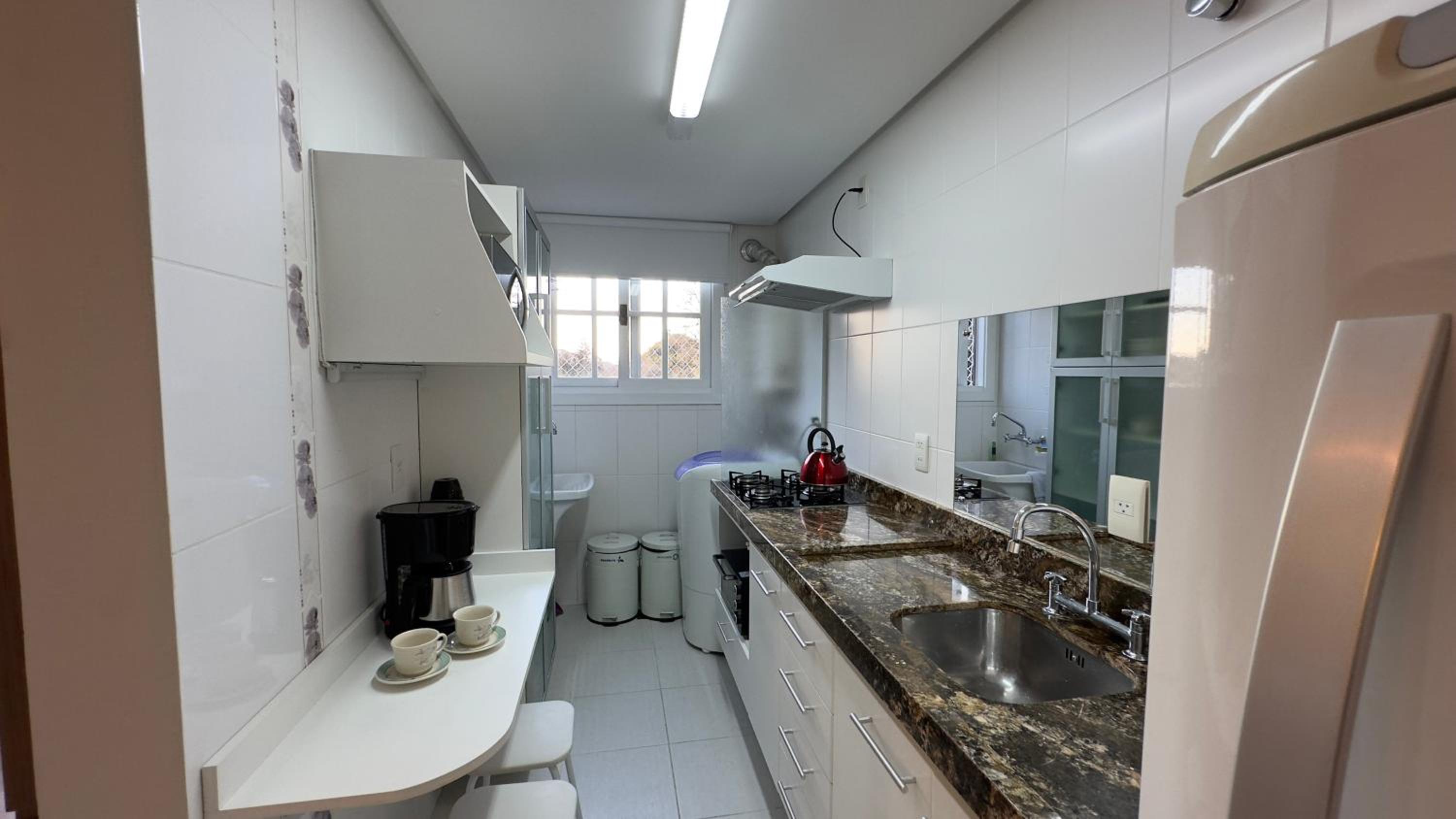 Apartamento à 10 min Centro para 06 Pessoas com Lareira, Ar condicionado e Wi-Fi Veloz