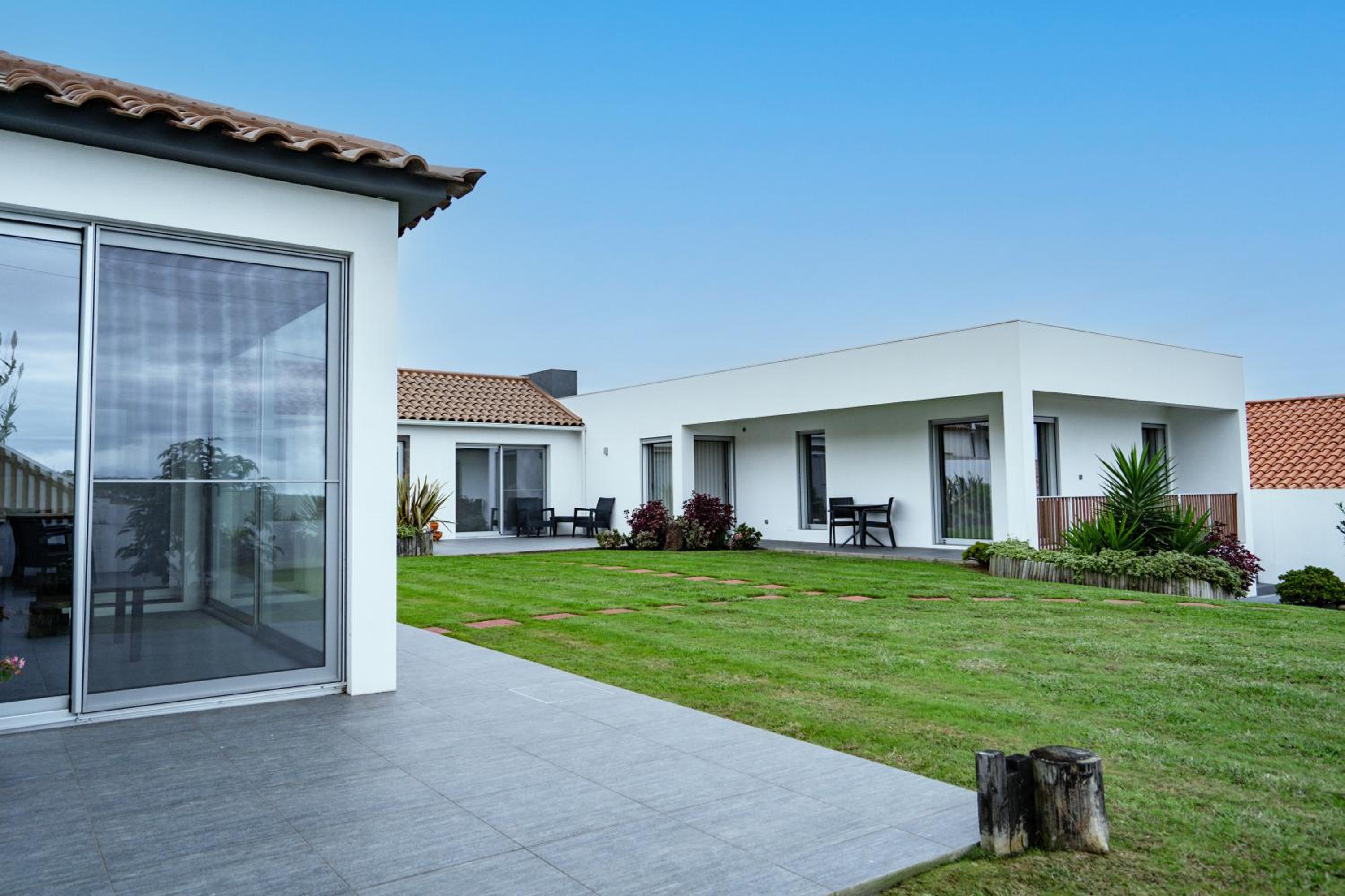 Serenity Azores - Casa da Aldeia view 3