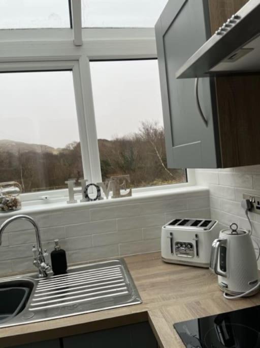 Clifden Charm ,3 Bedrooms , 4 Beds,2 Bathrooms view 3