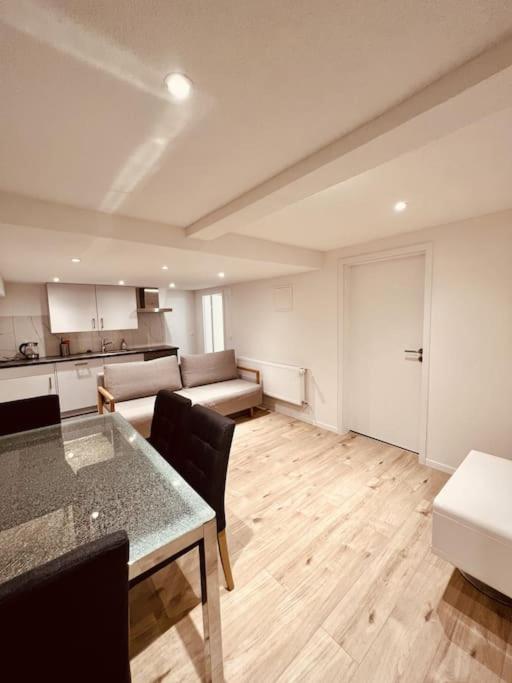 Skiing & Snowboard Apartment Accessible by Public Transport