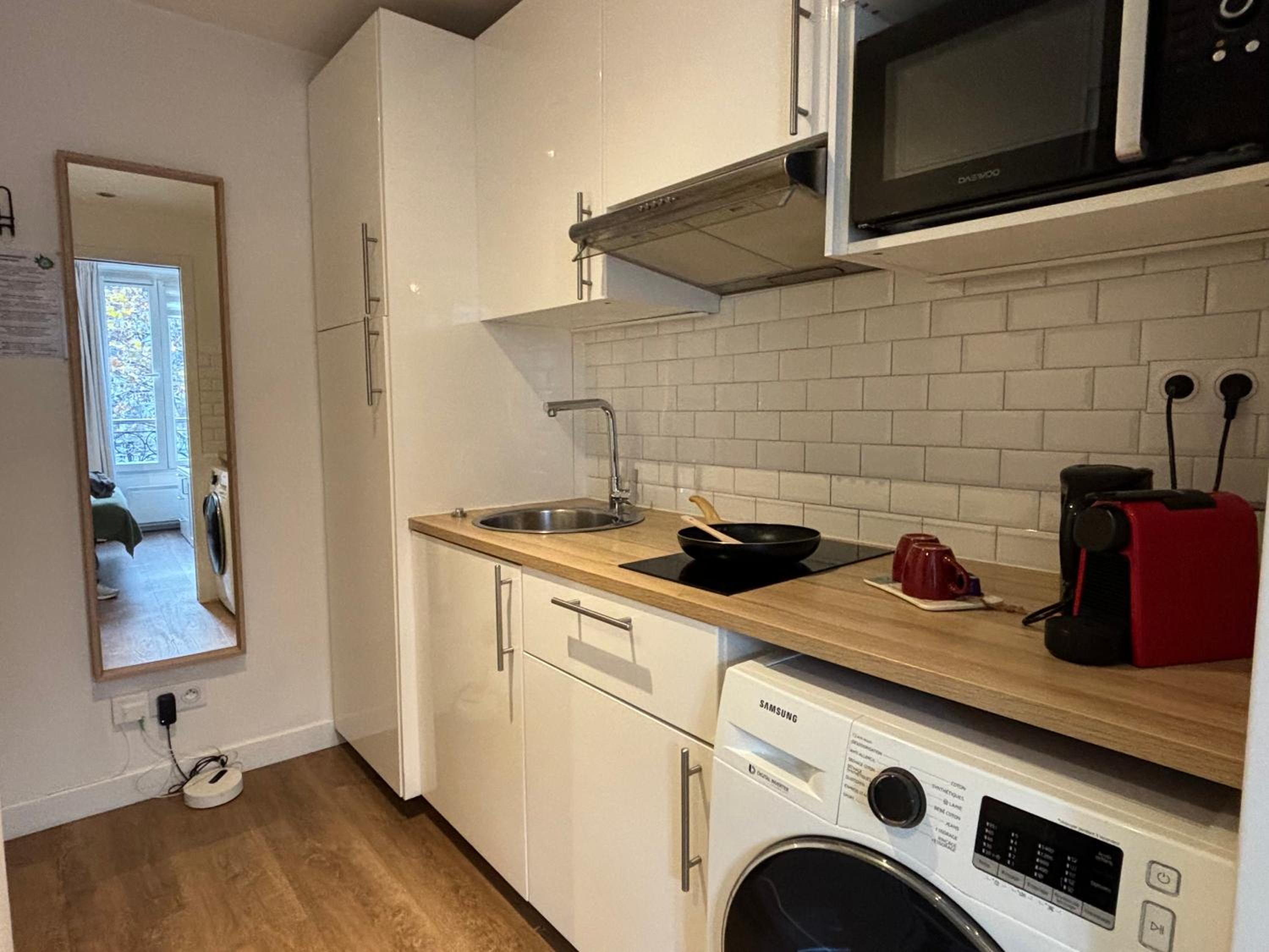 Clichy studio Getaway - C70