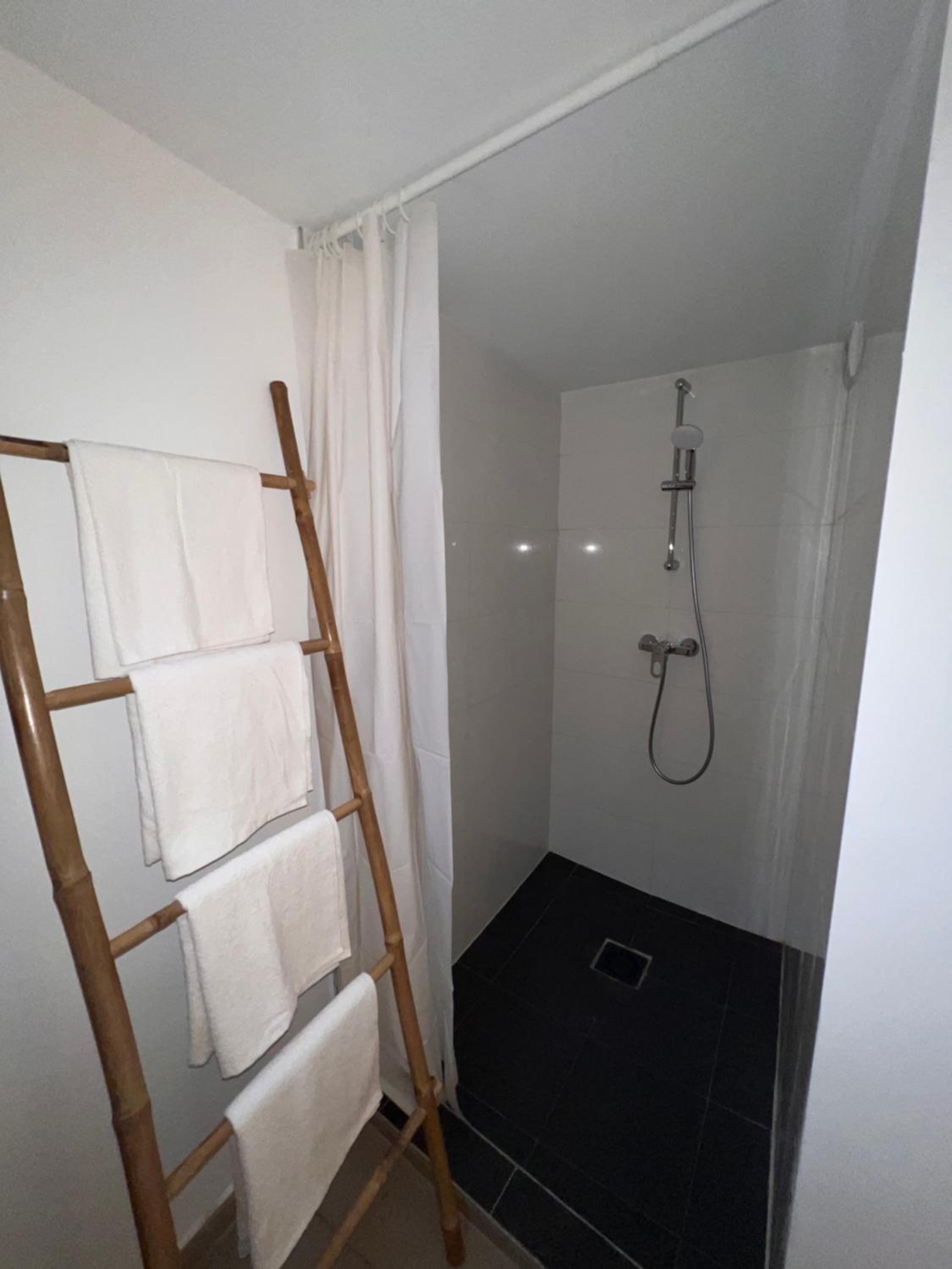 Studio duplex au rez-de-chaussée