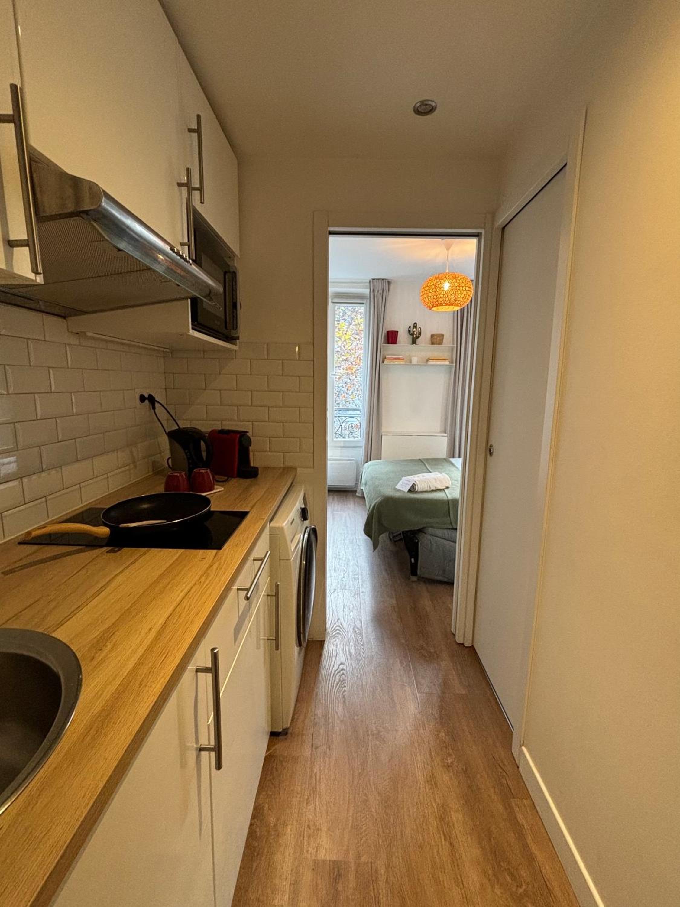 Clichy studio Getaway - C70