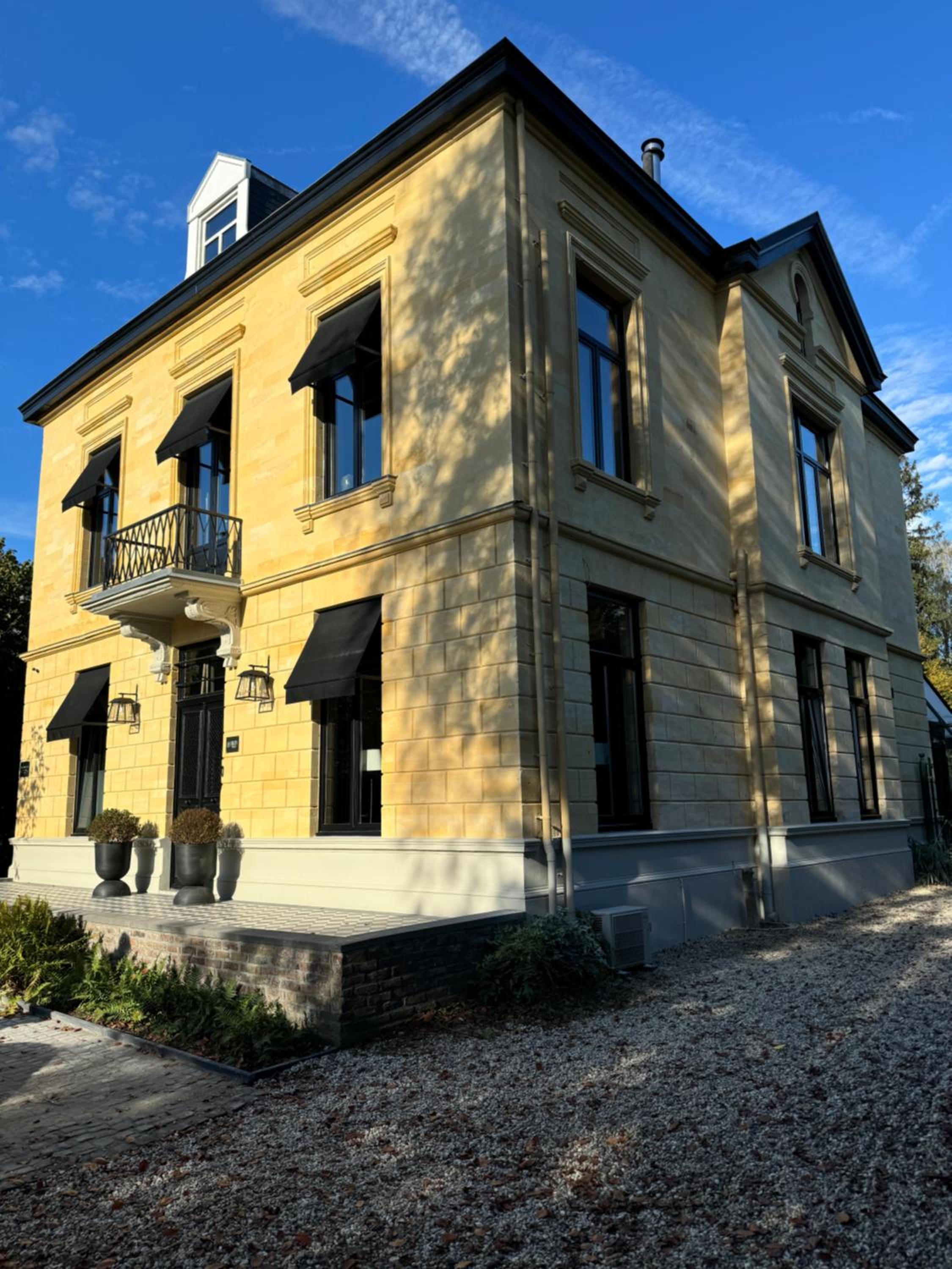 Villa V - Petit Hôtel