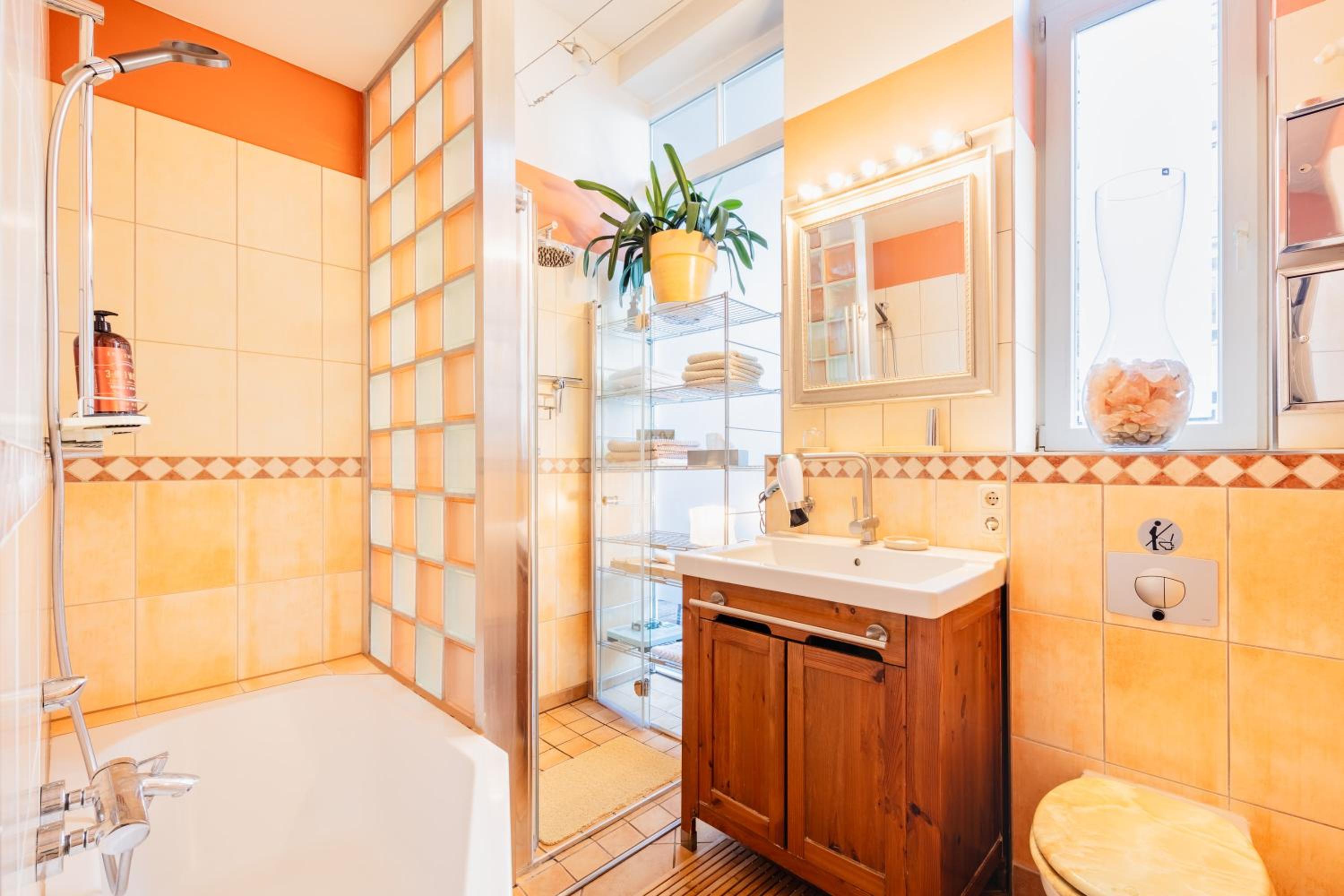quit and central designer loft with elevator