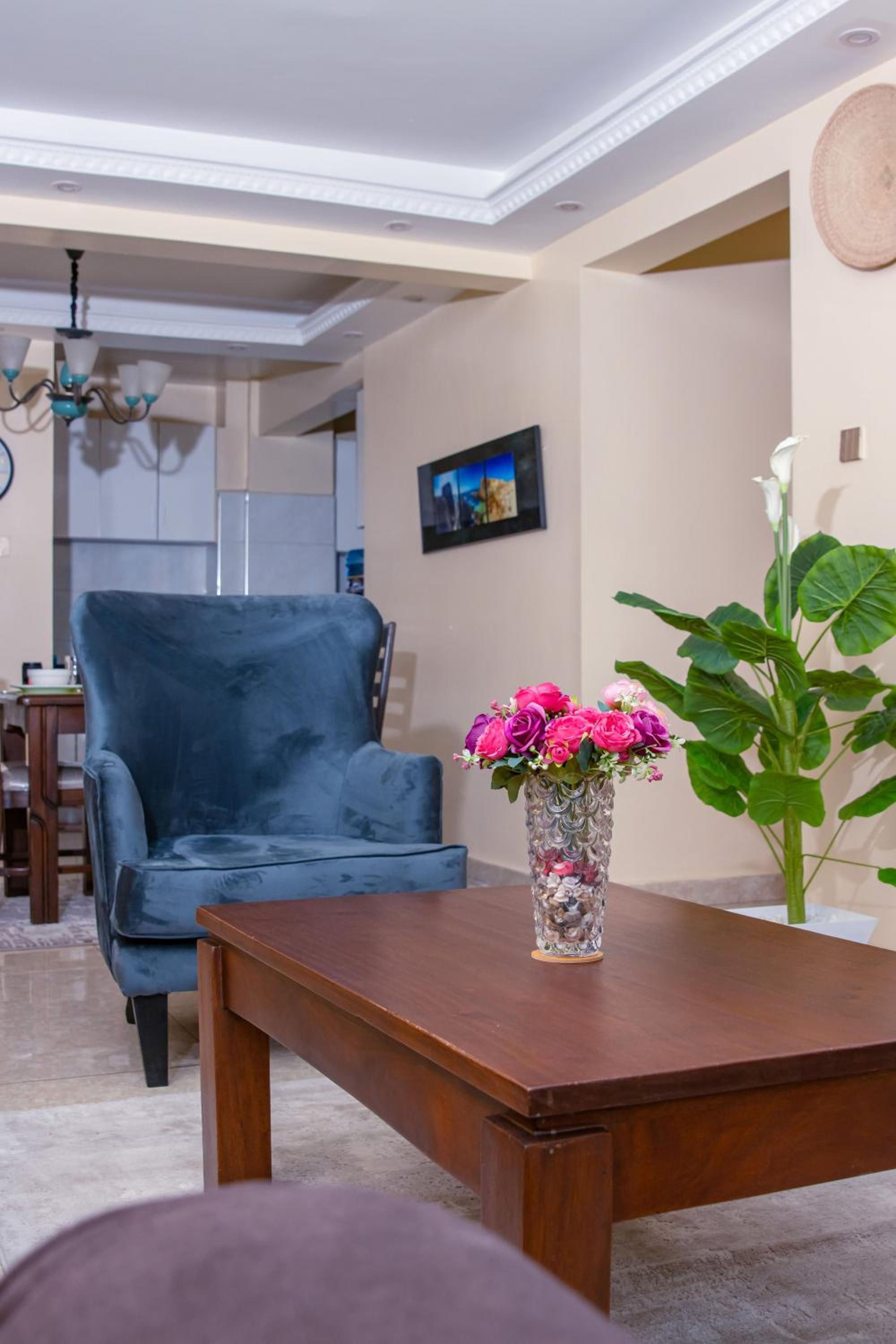 Kaisa Gardens, Home away from home view 4