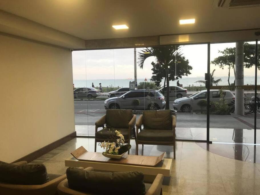 Flat pé na praia para relaxar