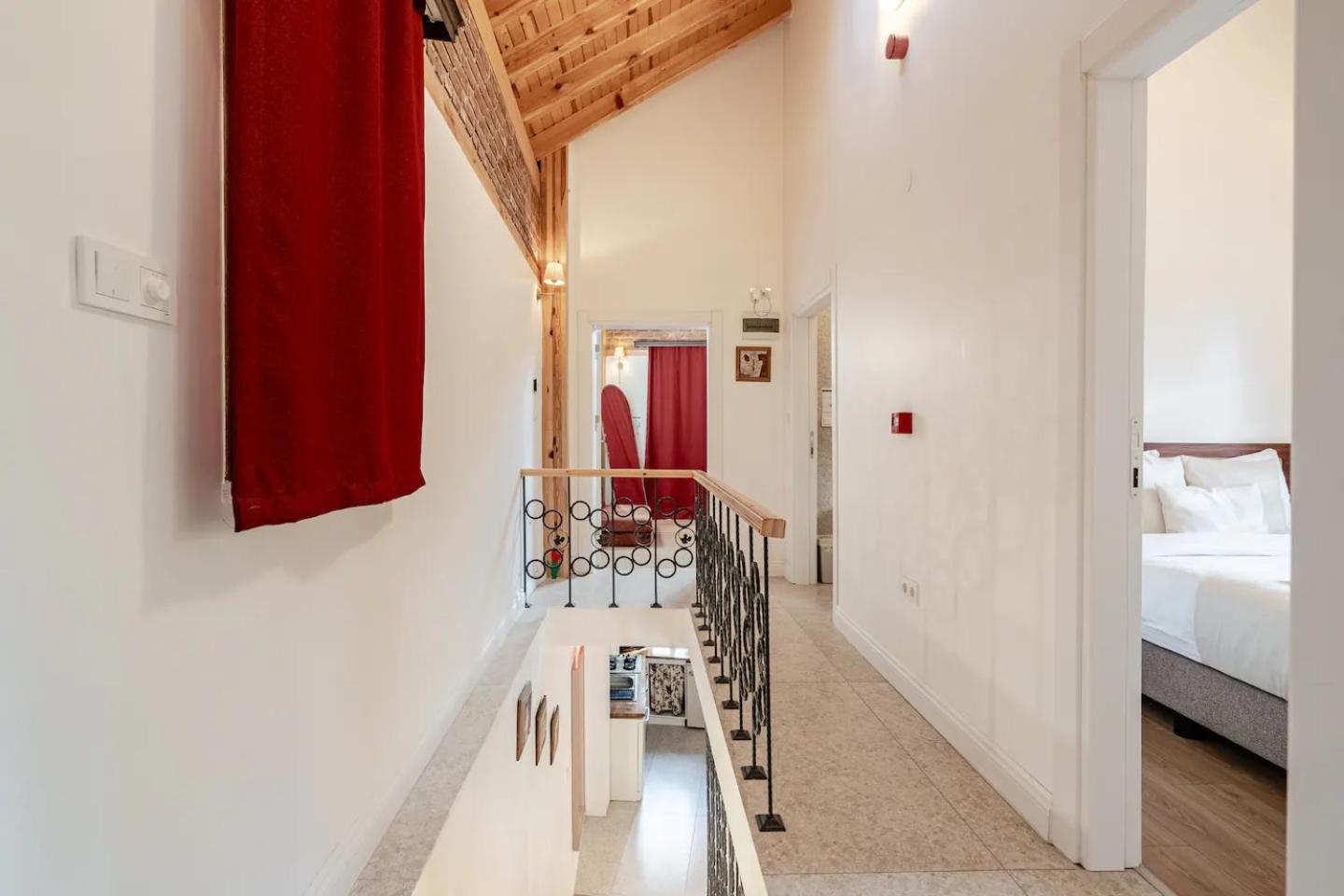 Villa Arancia Istanbul - Garden, BBQ, Sauna & Turkish Bath by the Tram in Fatih