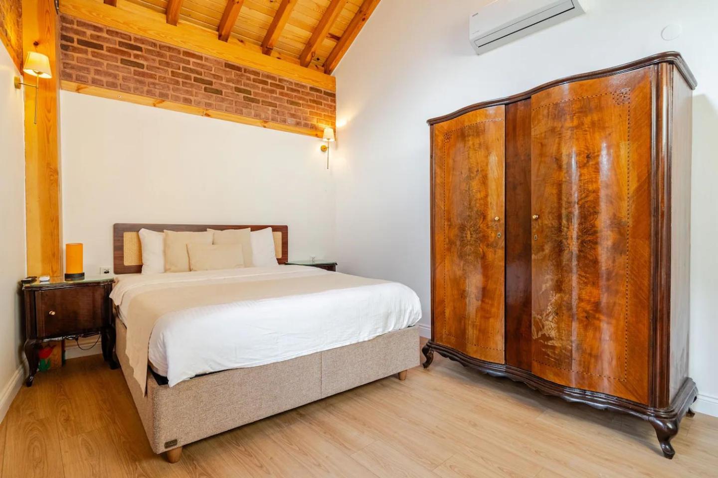 Villa Arancia Istanbul - Garden, BBQ, Sauna & Turkish Bath by the Tram in Fatih