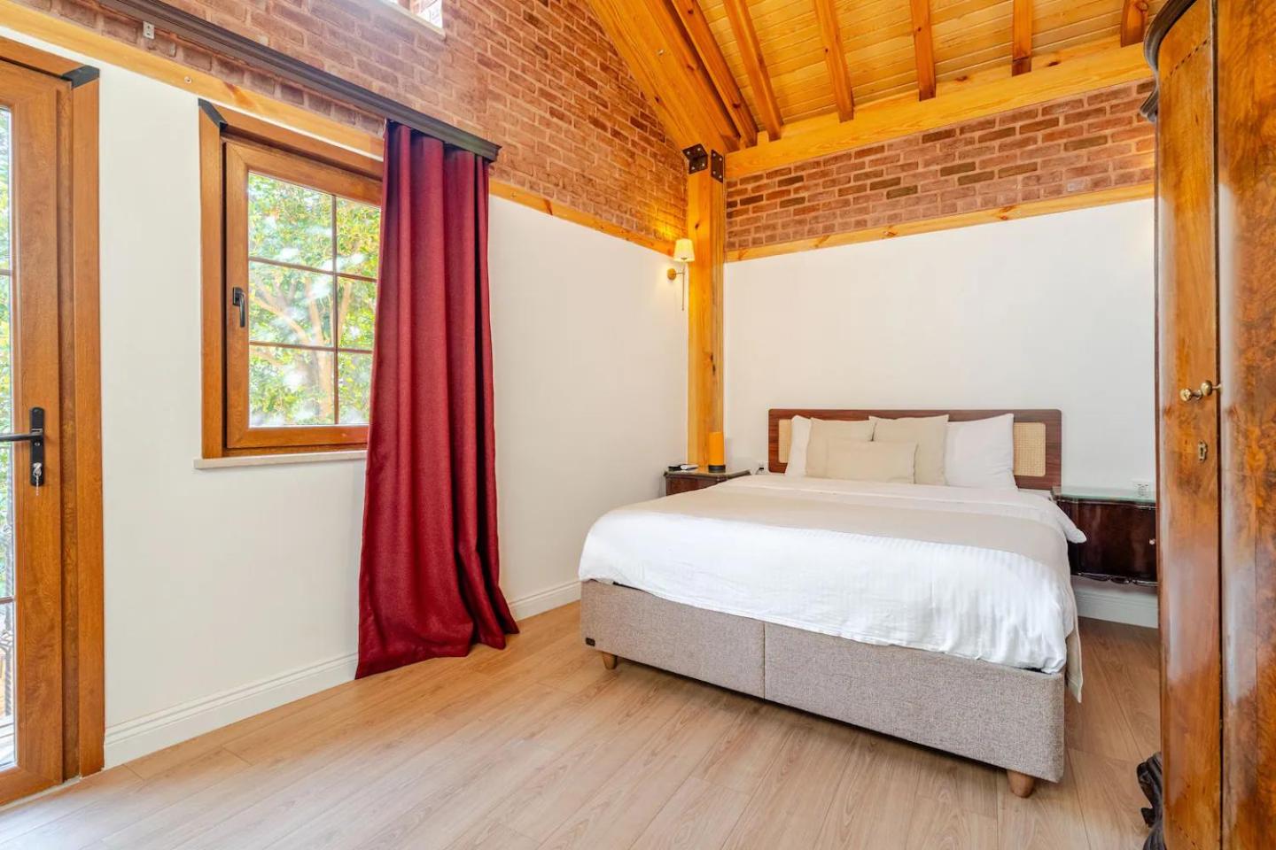 Villa Arancia Istanbul - Garden, BBQ, Sauna & Turkish Bath by the Tram in Fatih
