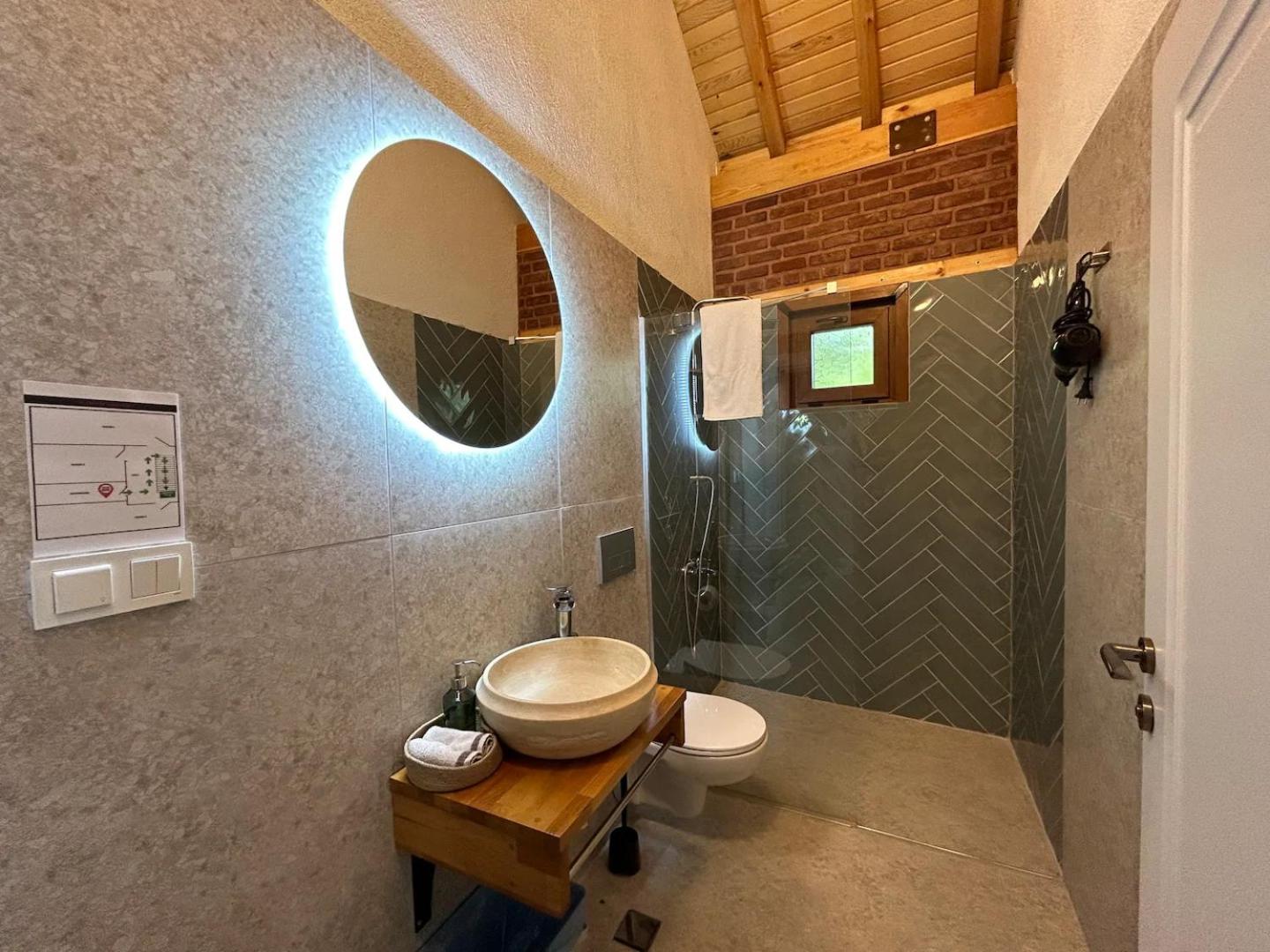 Villa Arancia Istanbul - Garden, BBQ, Sauna & Turkish Bath by the Tram in Fatih