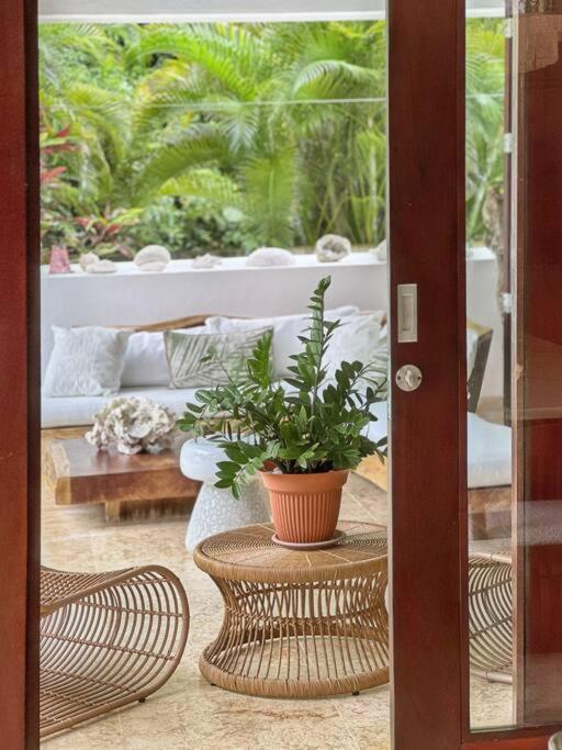 Photo 48
