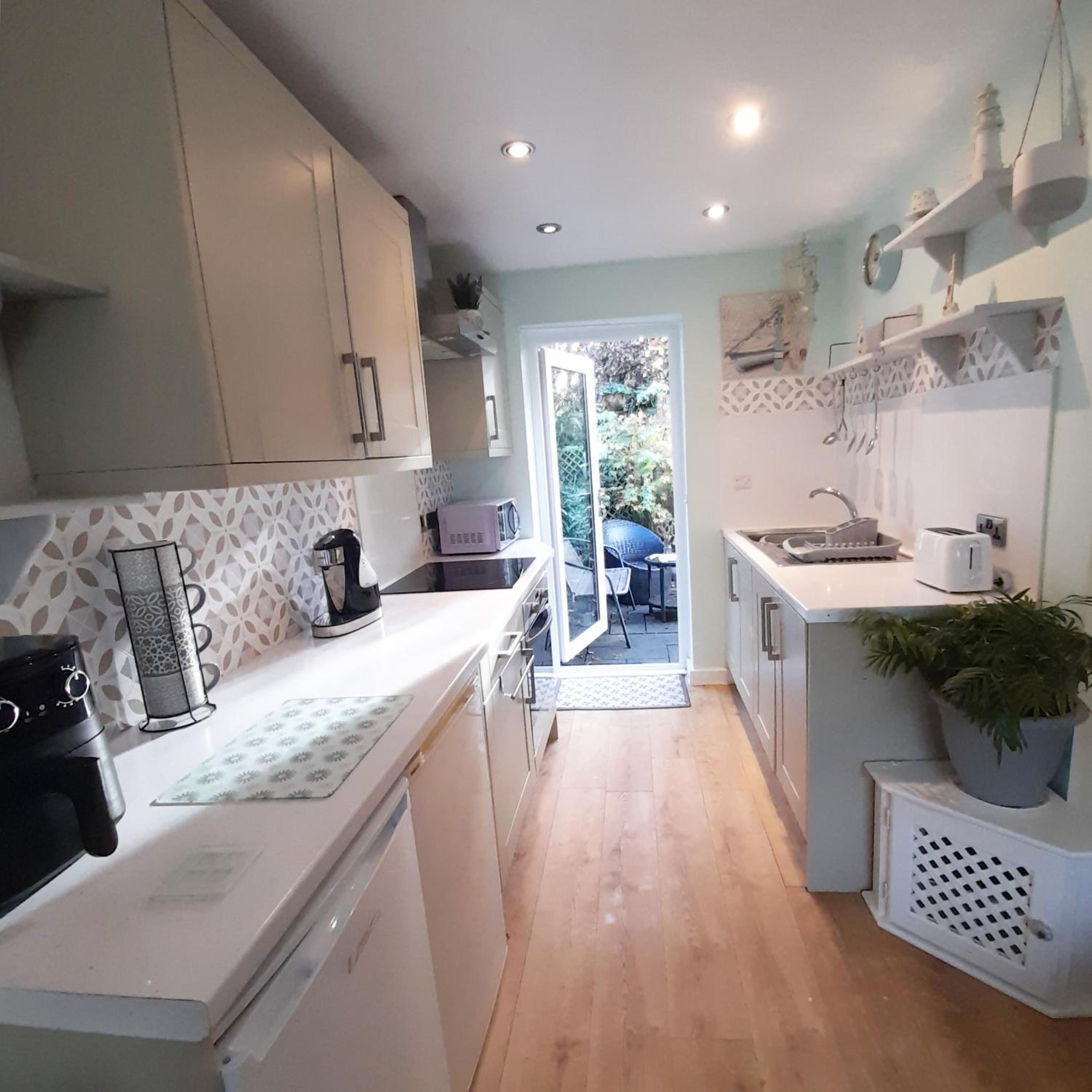 Chocolate Box Cottage