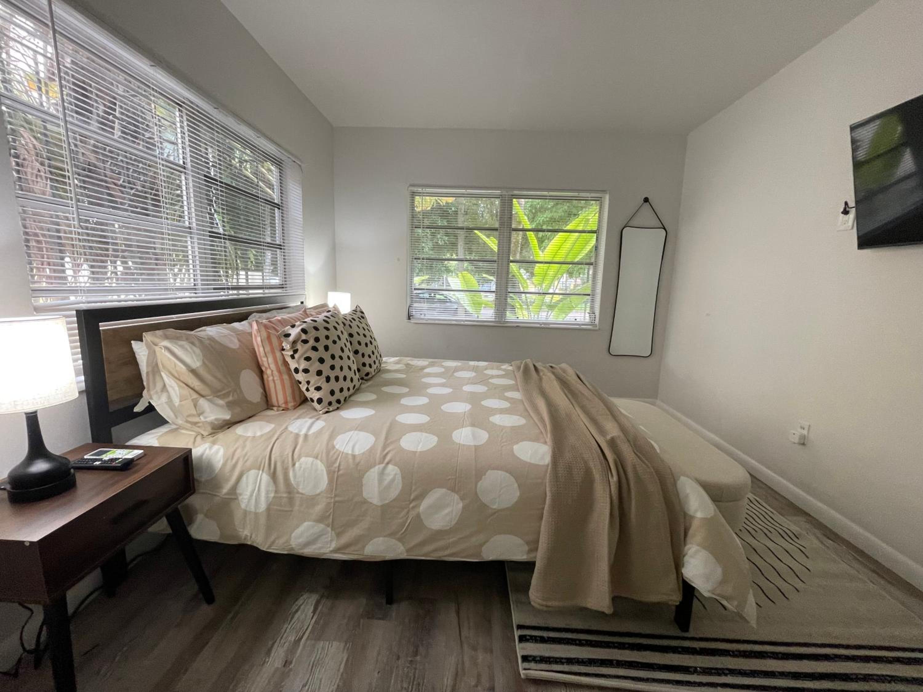 Fully equipped Apartments with parking near Cocowalk