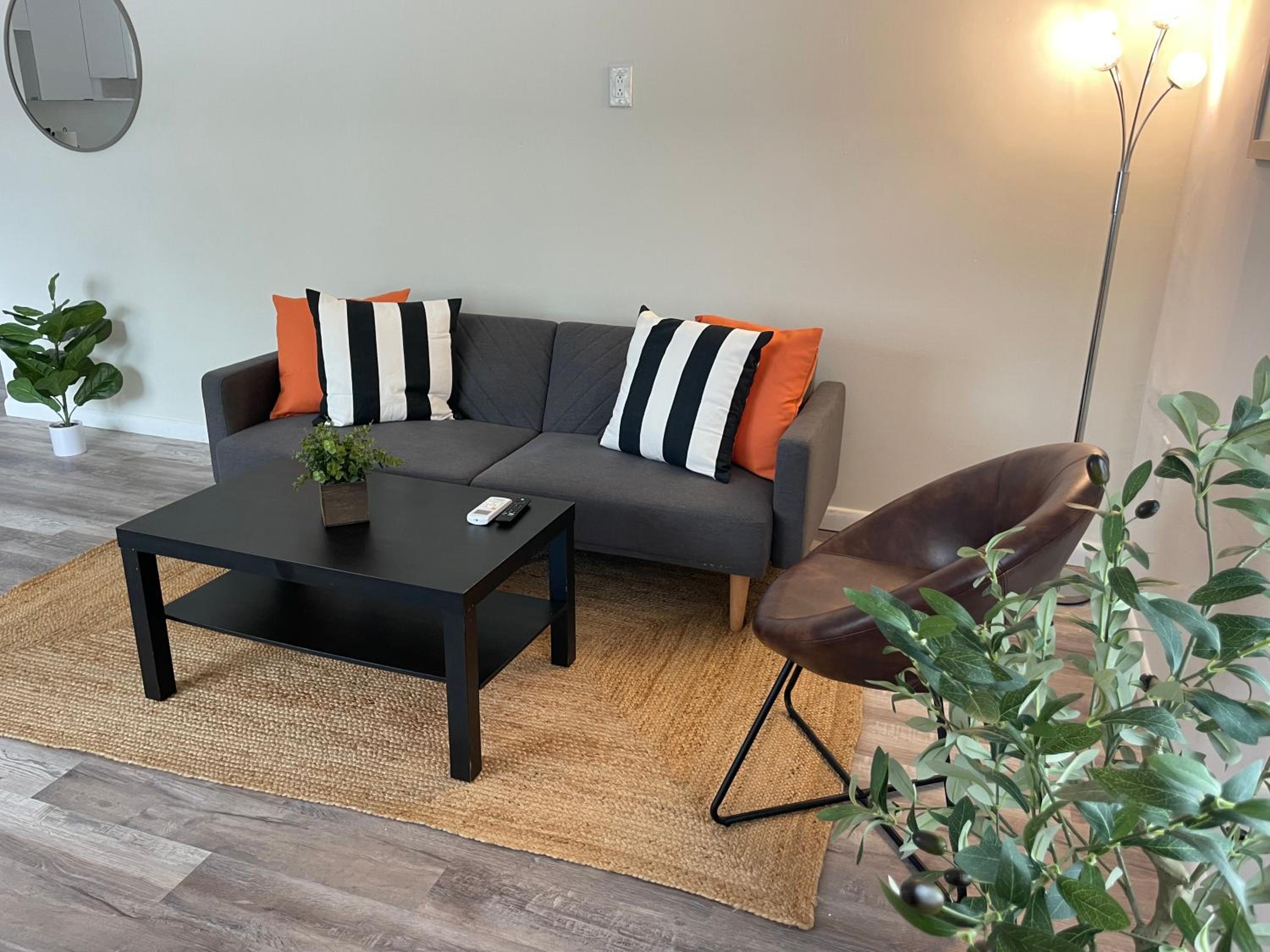 Fully equipped Apartments with parking near Cocowalk