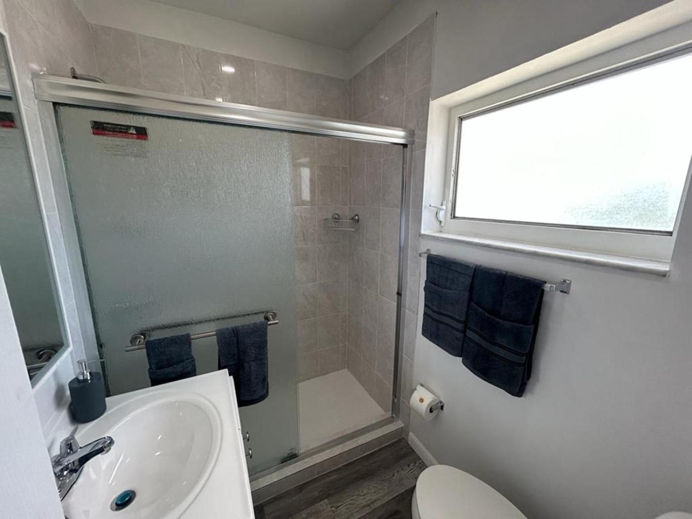 Fully equipped Apartments with parking near Cocowalk