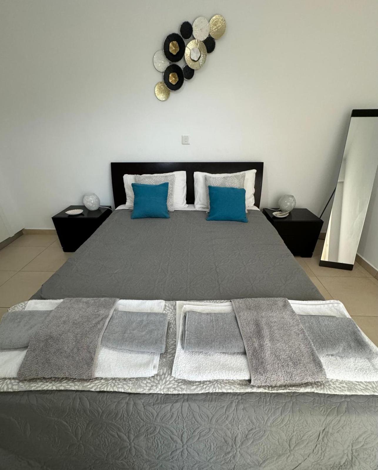 Modern Vacation Home at Elysia Park