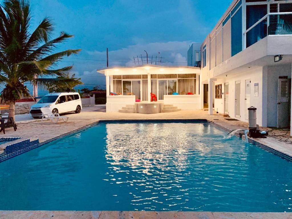 Ventana Va102b at Arecibo 681 Ocean Drive view 5