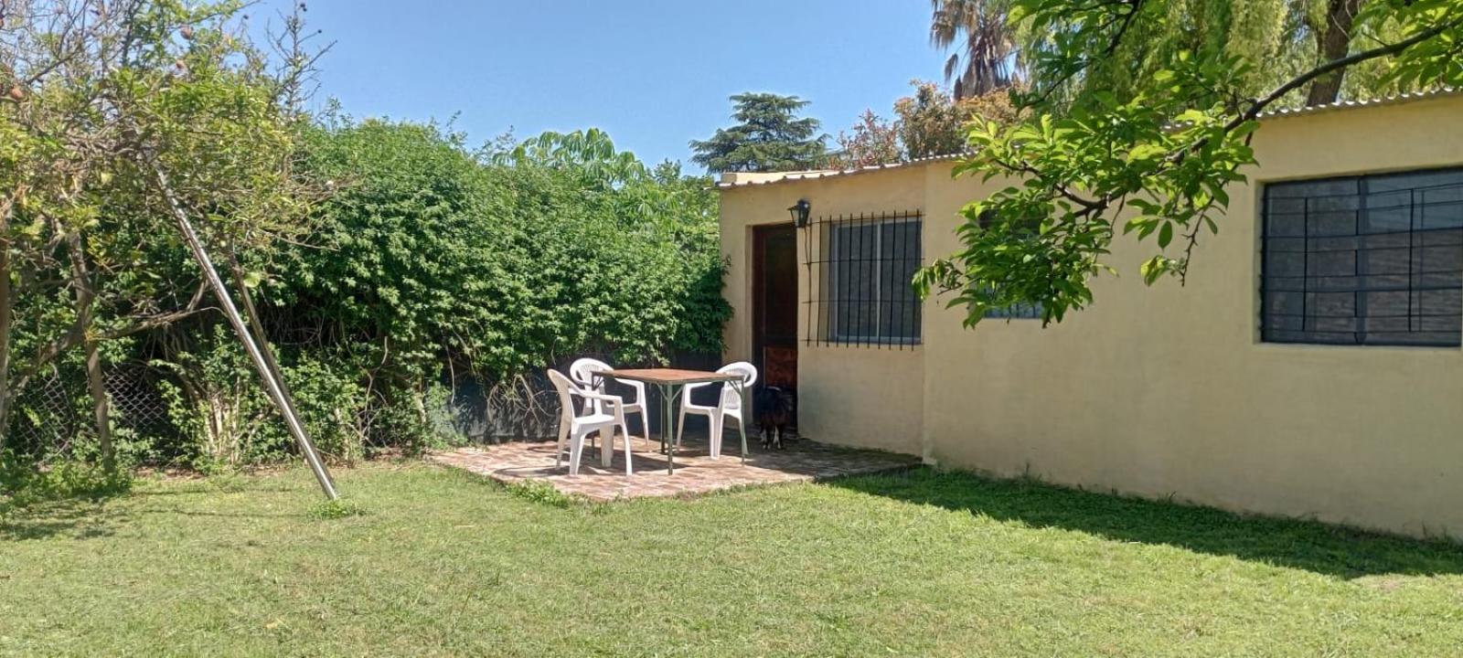 La casita con parque
