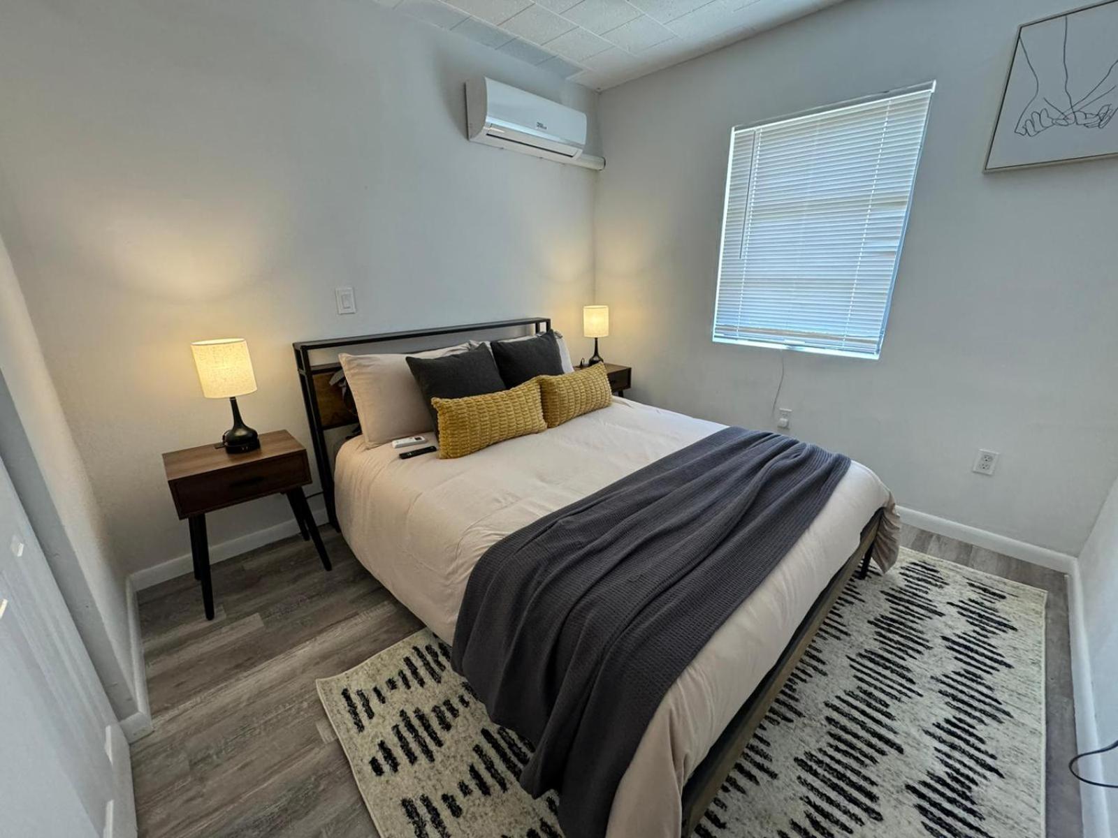 Fully equipped Apartments with parking near Cocowalk