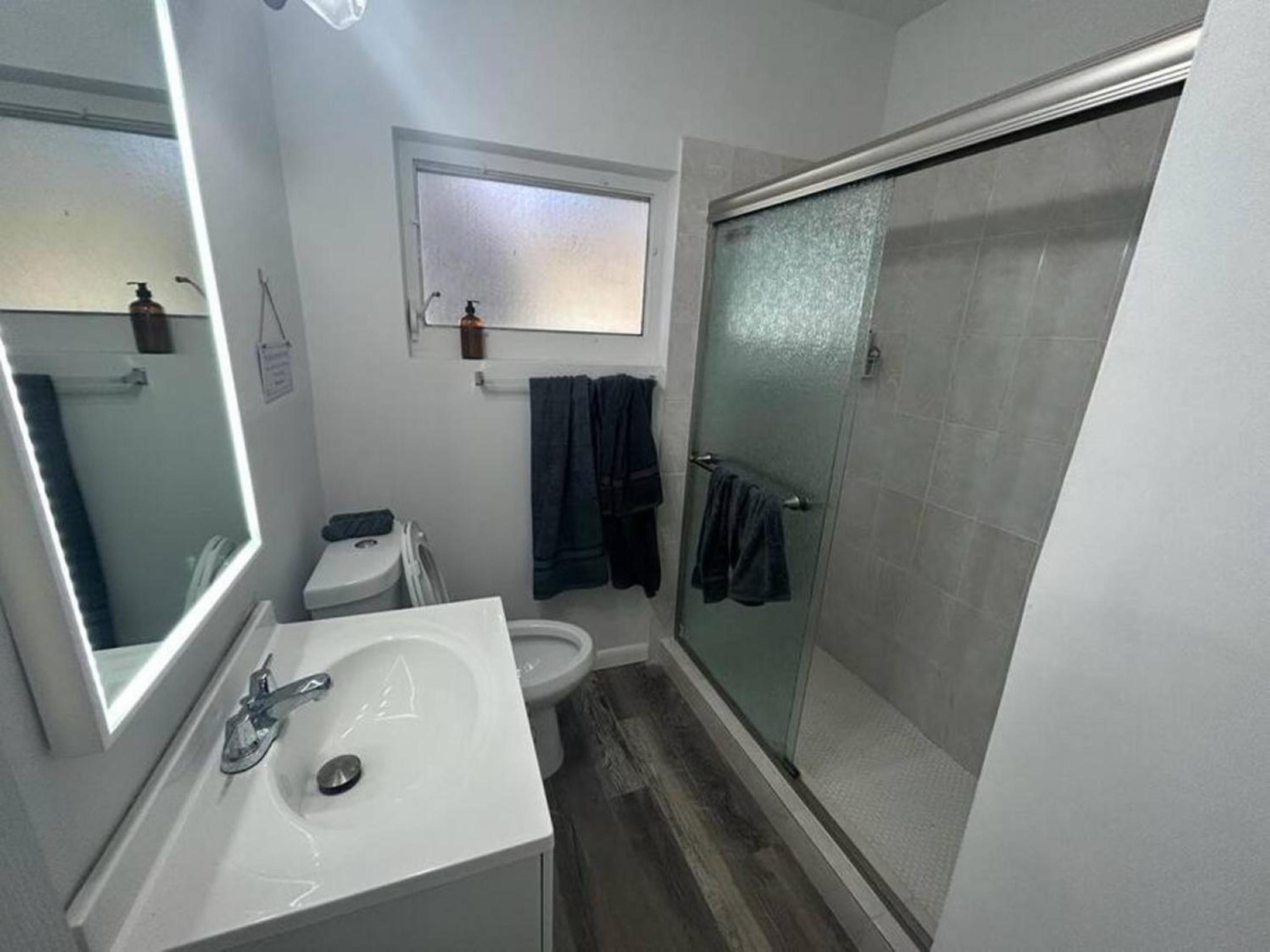 Fully equipped Apartments with parking near Cocowalk