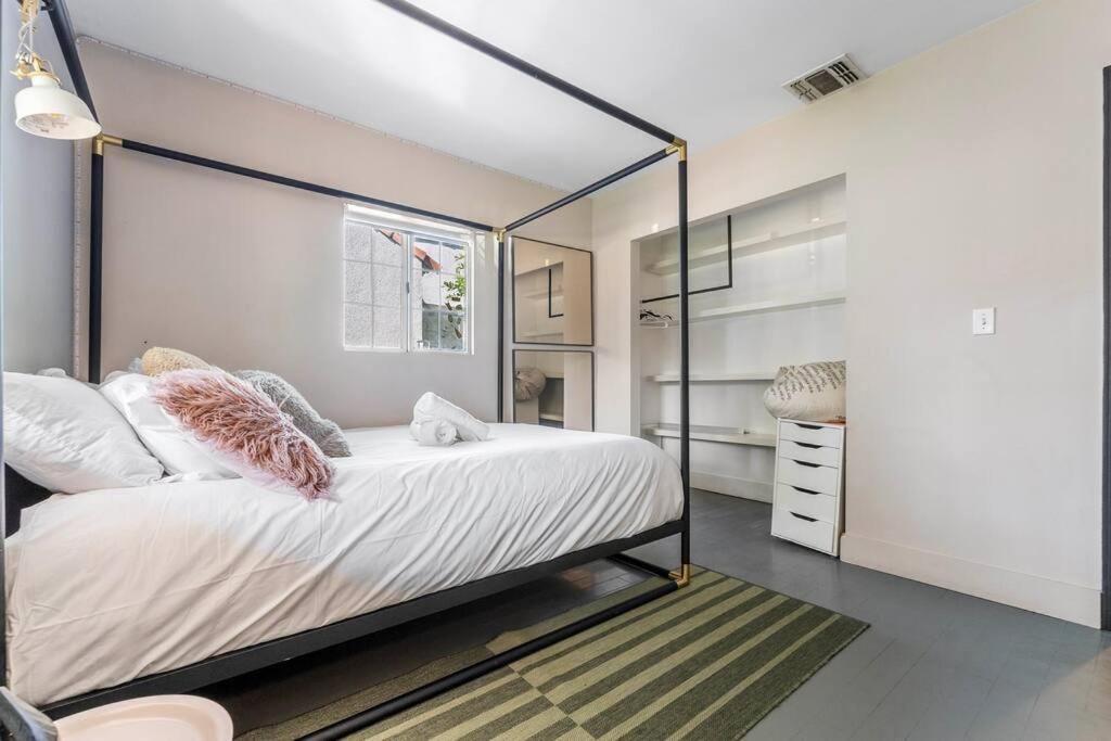 NoHo Luxury Spacious 3Bedroom Home with Hot Tub