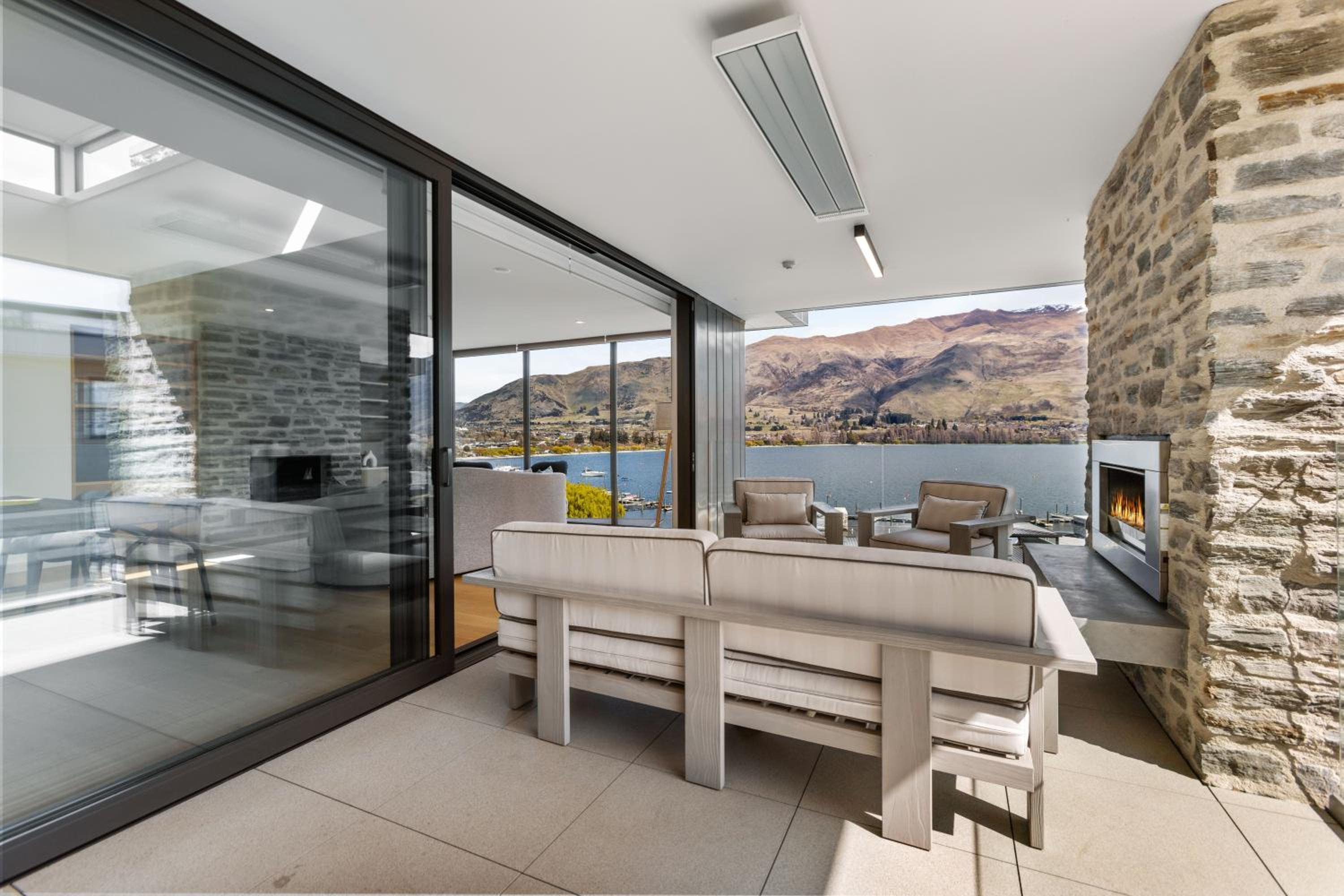 Penthouse with Marina Views - Studio or Two Bedroom Apartment view 5