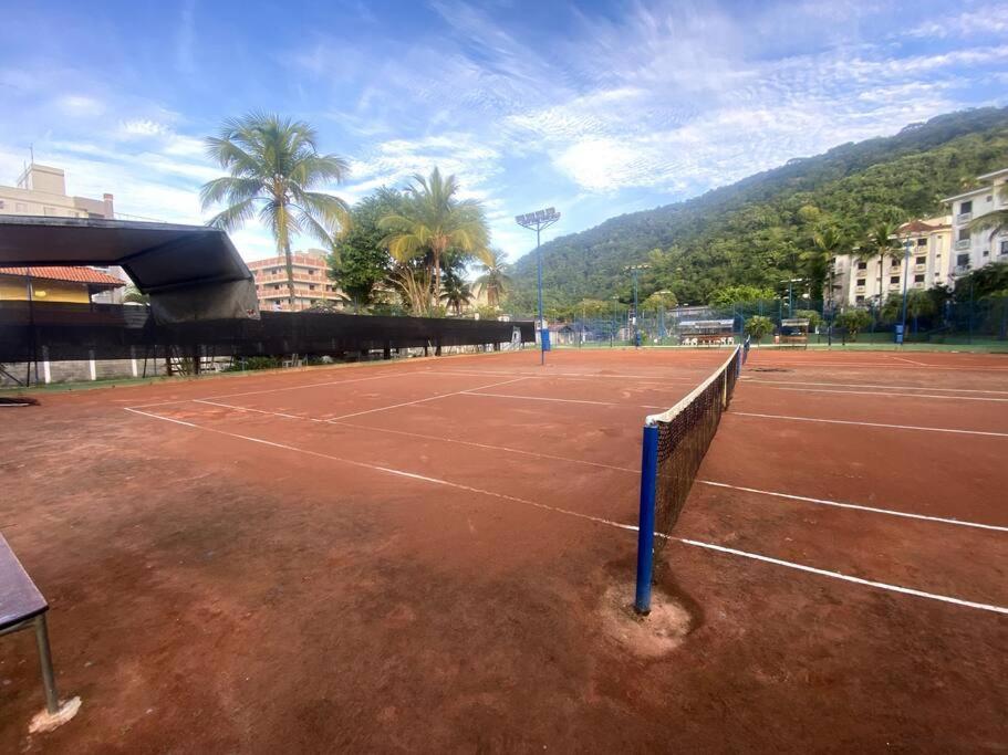 Apto 1 quarto Wembley Tenis a 100 metros da praia do Toninhas