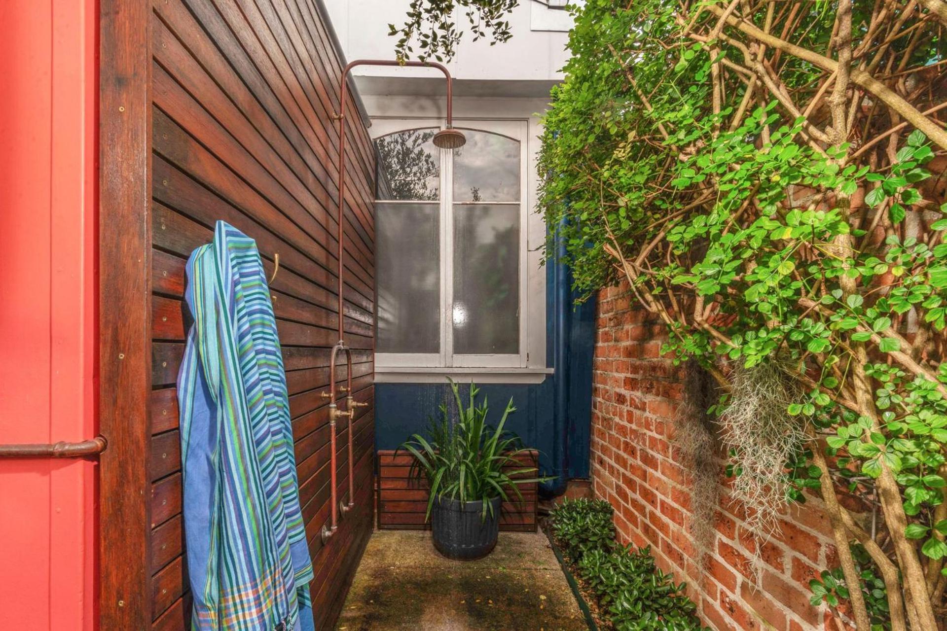Avalon vintage beachside family getaway