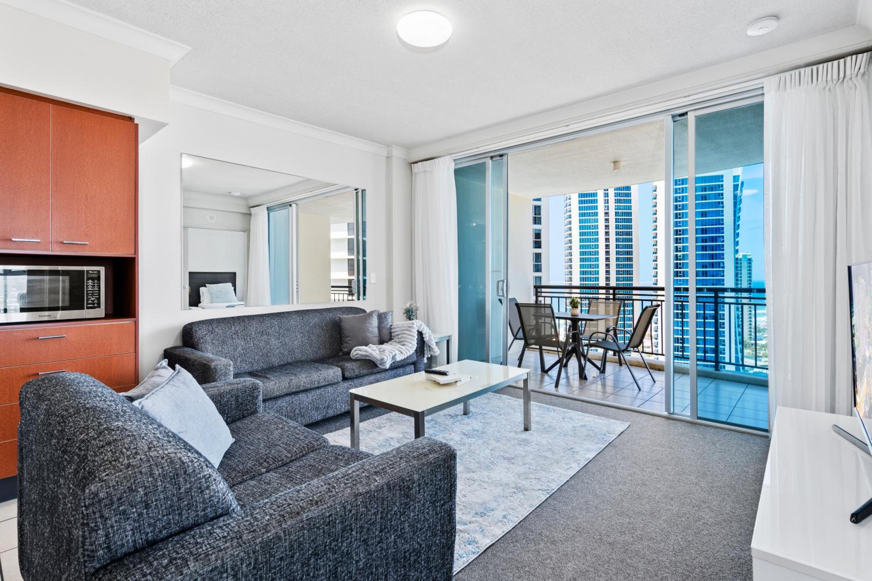 Chevron Renaissance Apartments - Hosted by Wow Stay