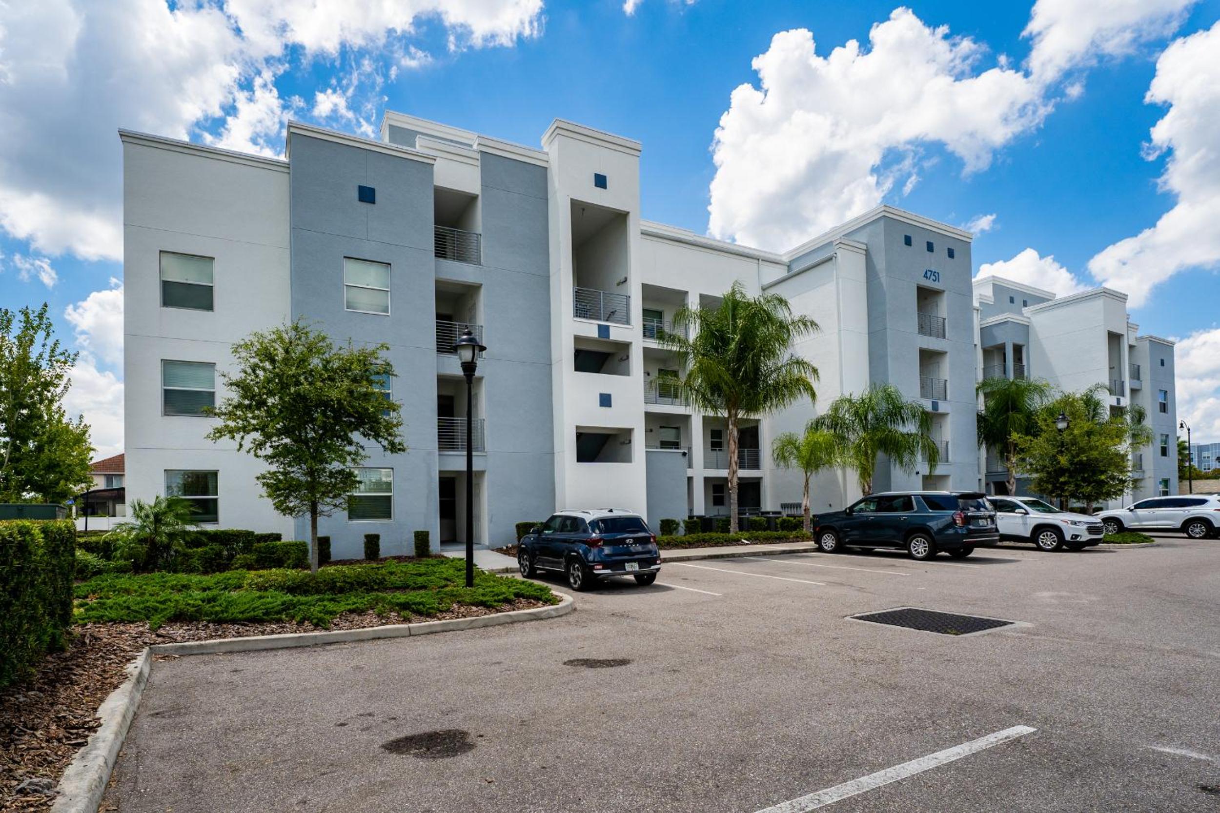 Themed 3-bed 2 bath condo at Storey Lake Resort view 5