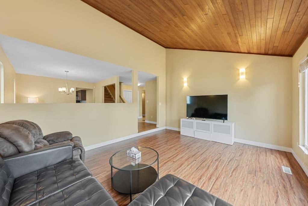 Cozy 3-Bedroom House with 3 Bathrooms in Richmond