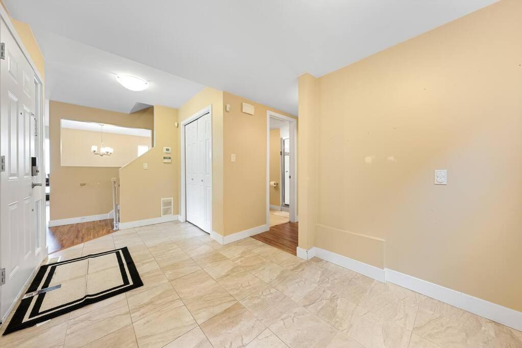 Cozy 3-Bedroom House with 3 Bathrooms in Richmond