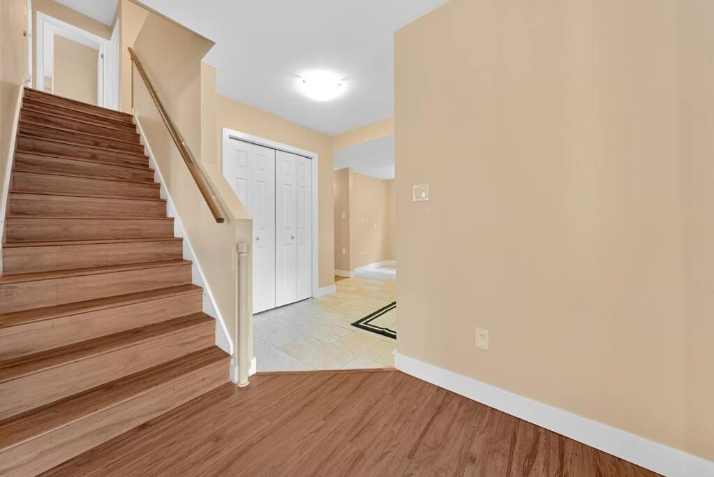 Cozy 3-Bedroom House with 3 Bathrooms in Richmond