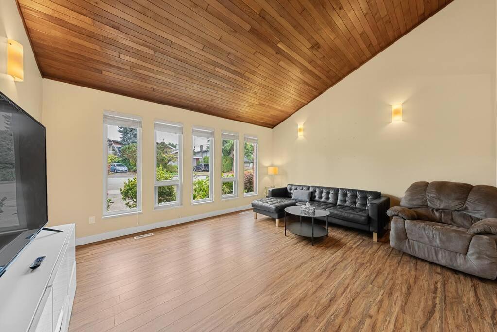 Cozy 3-Bedroom House with 3 Bathrooms in Richmond