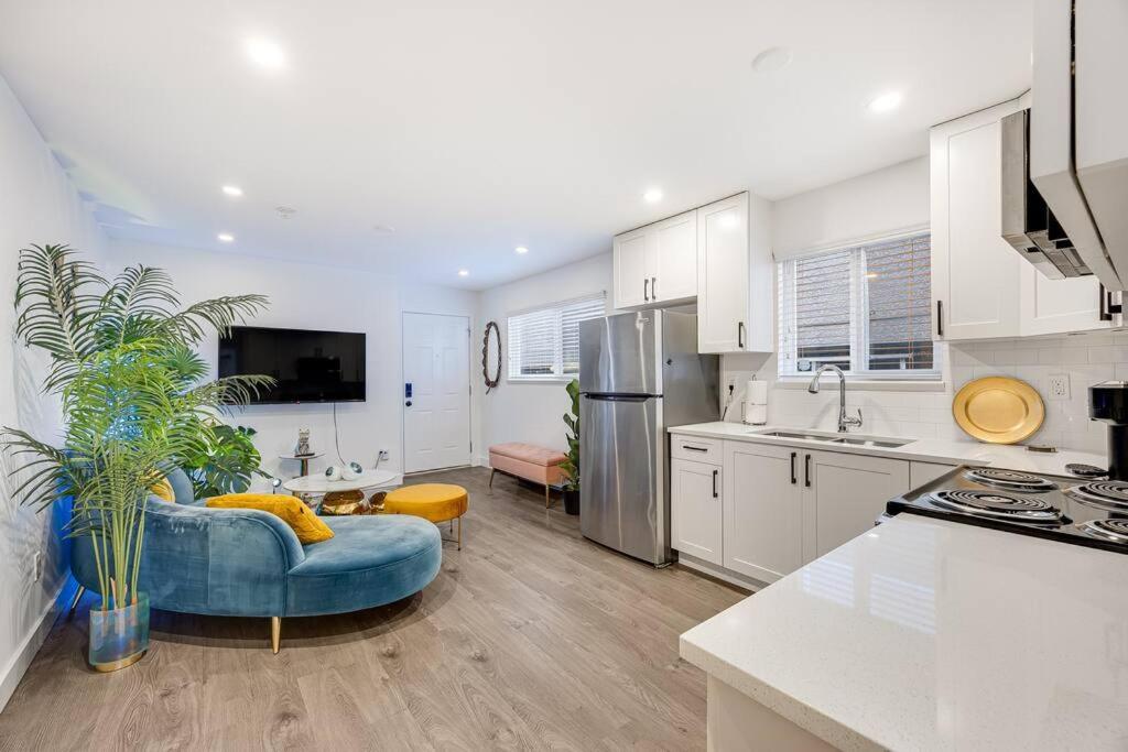 Stylish 2 Bedroom Miami Vibe Suite