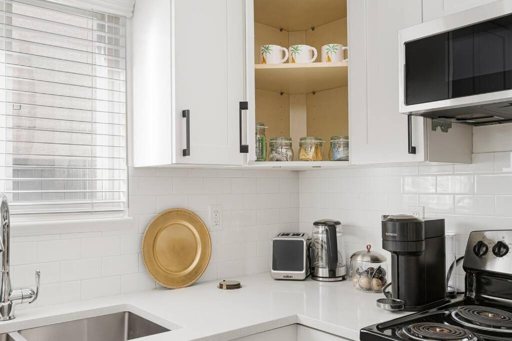 Stylish 2 Bedroom Miami Vibe Suite