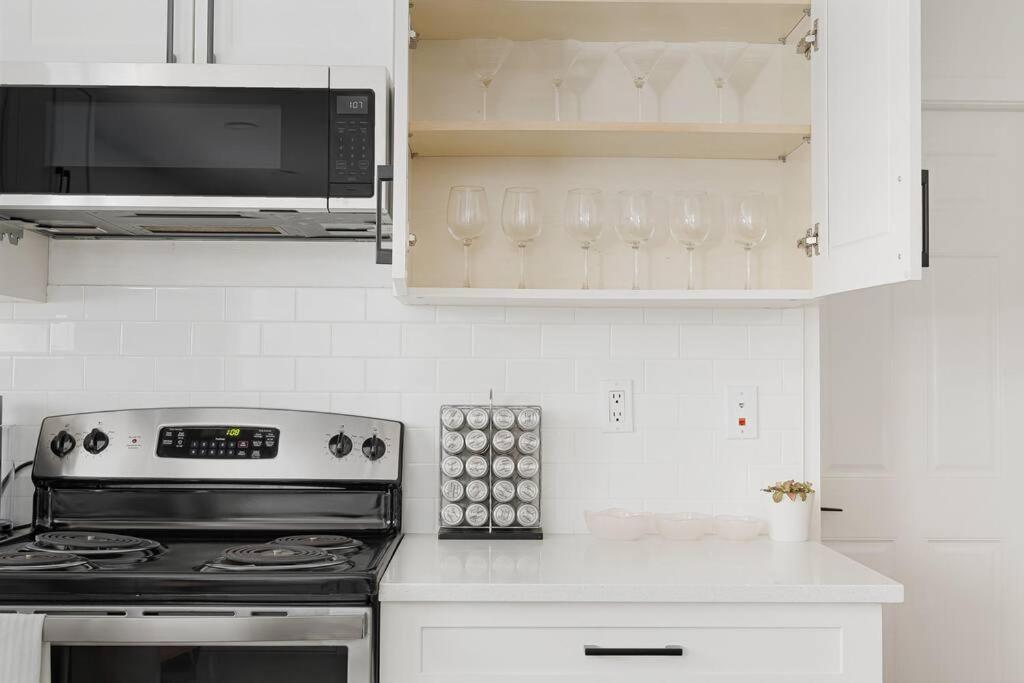 Stylish 2 Bedroom Miami Vibe Suite