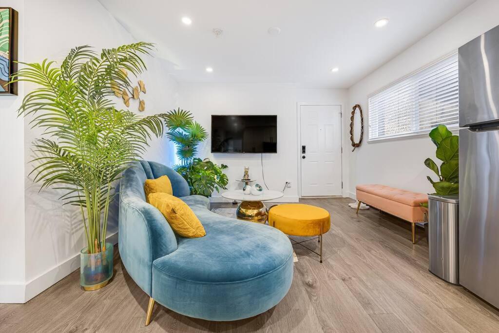 Stylish 2 Bedroom Miami Vibe Suite