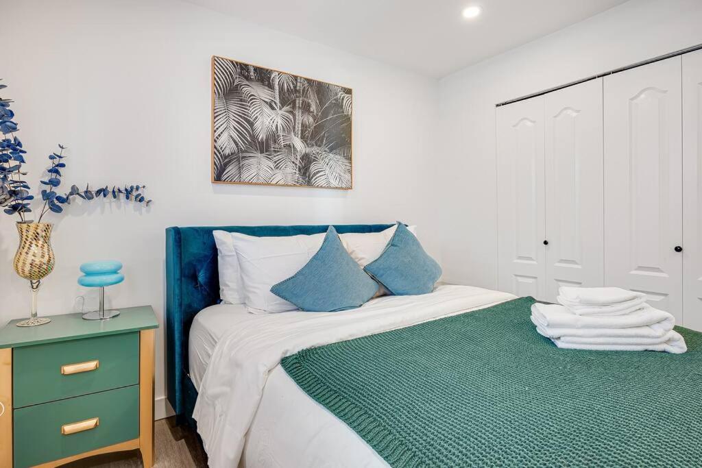 Stylish 2 Bedroom Miami Vibe Suite