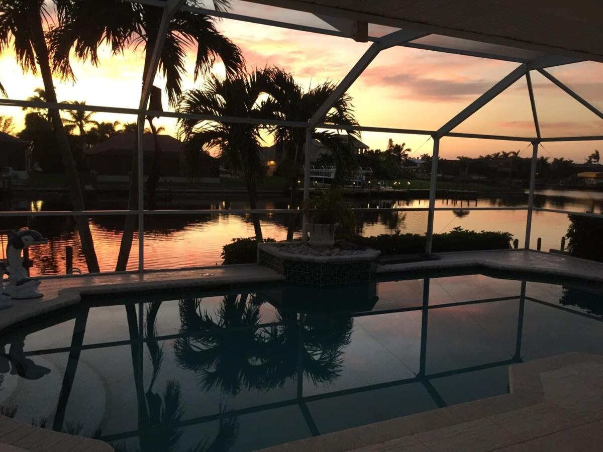 Free HeatedPool on SailboatAccessCanal boat lift
