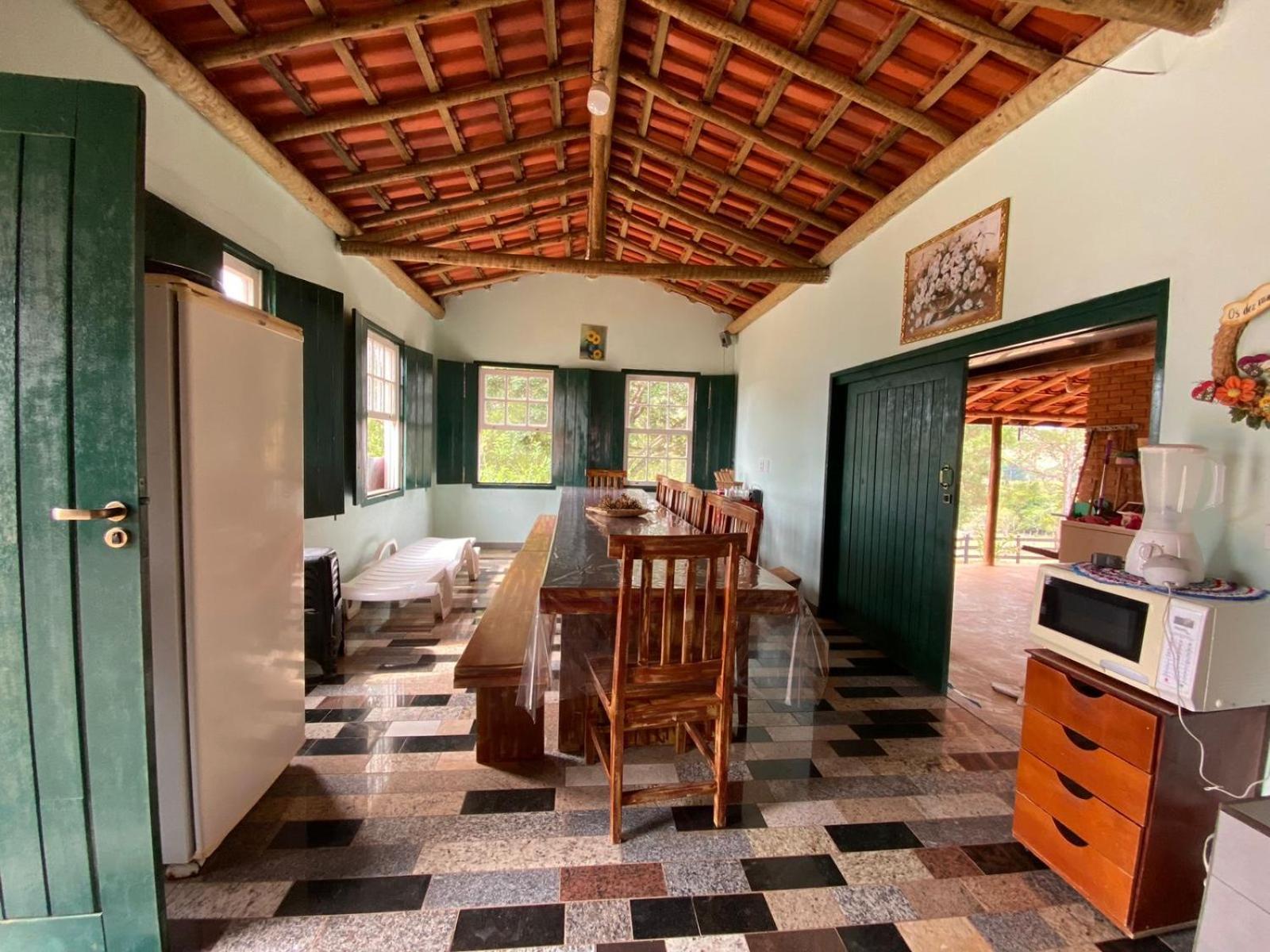 Sítio com Natureza , piscina e campo de areia em Cruzília