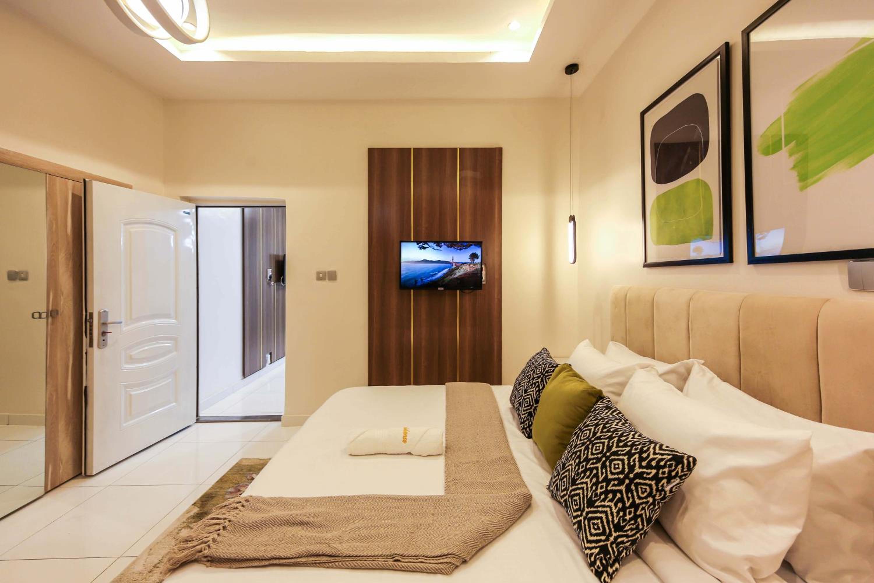 George Residence Osapa, Lekki view 3