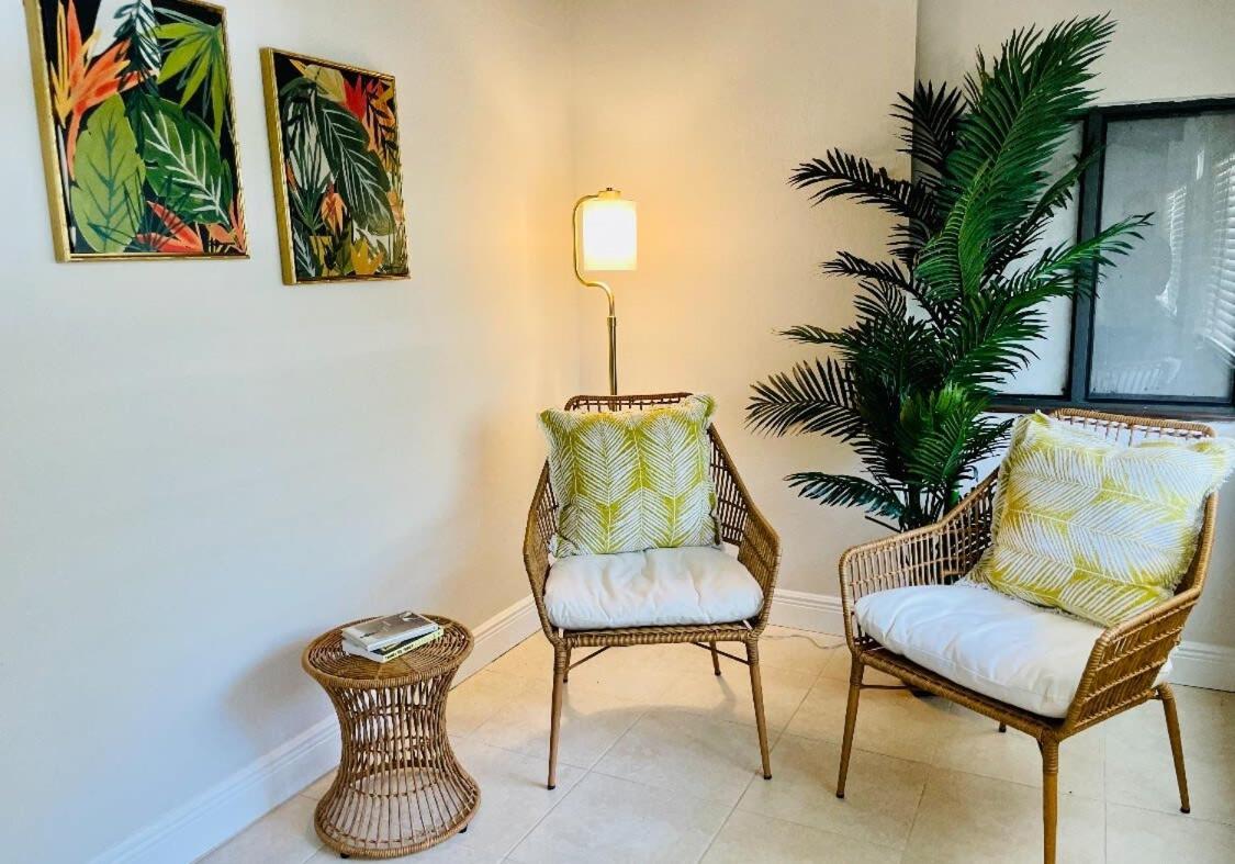 2 Edison bungalows view 4