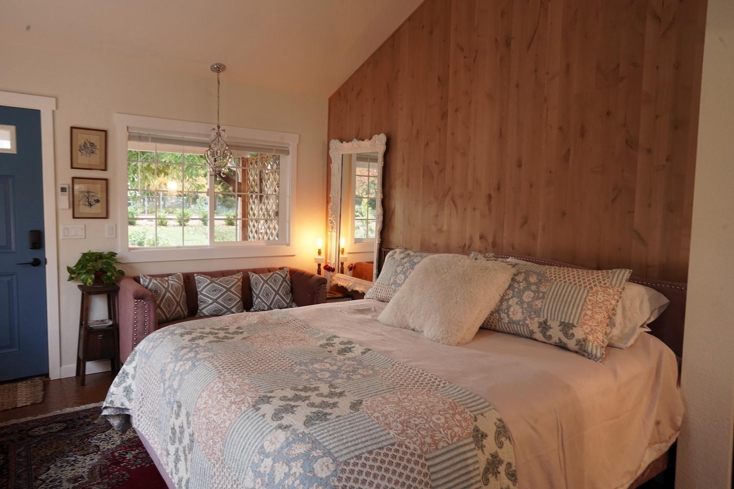 The Prairie House in Yelm view 4