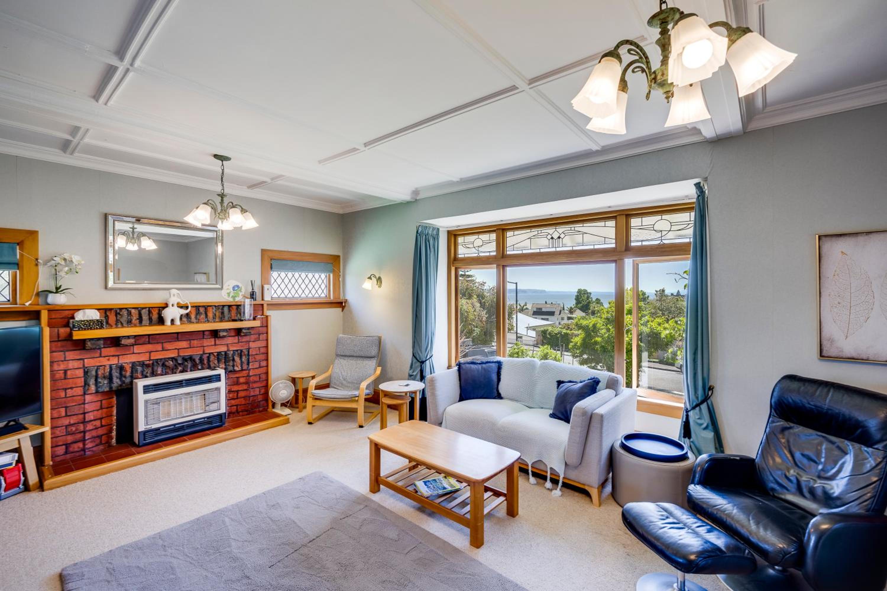Ocean Vista - Napier Holiday Home view 2