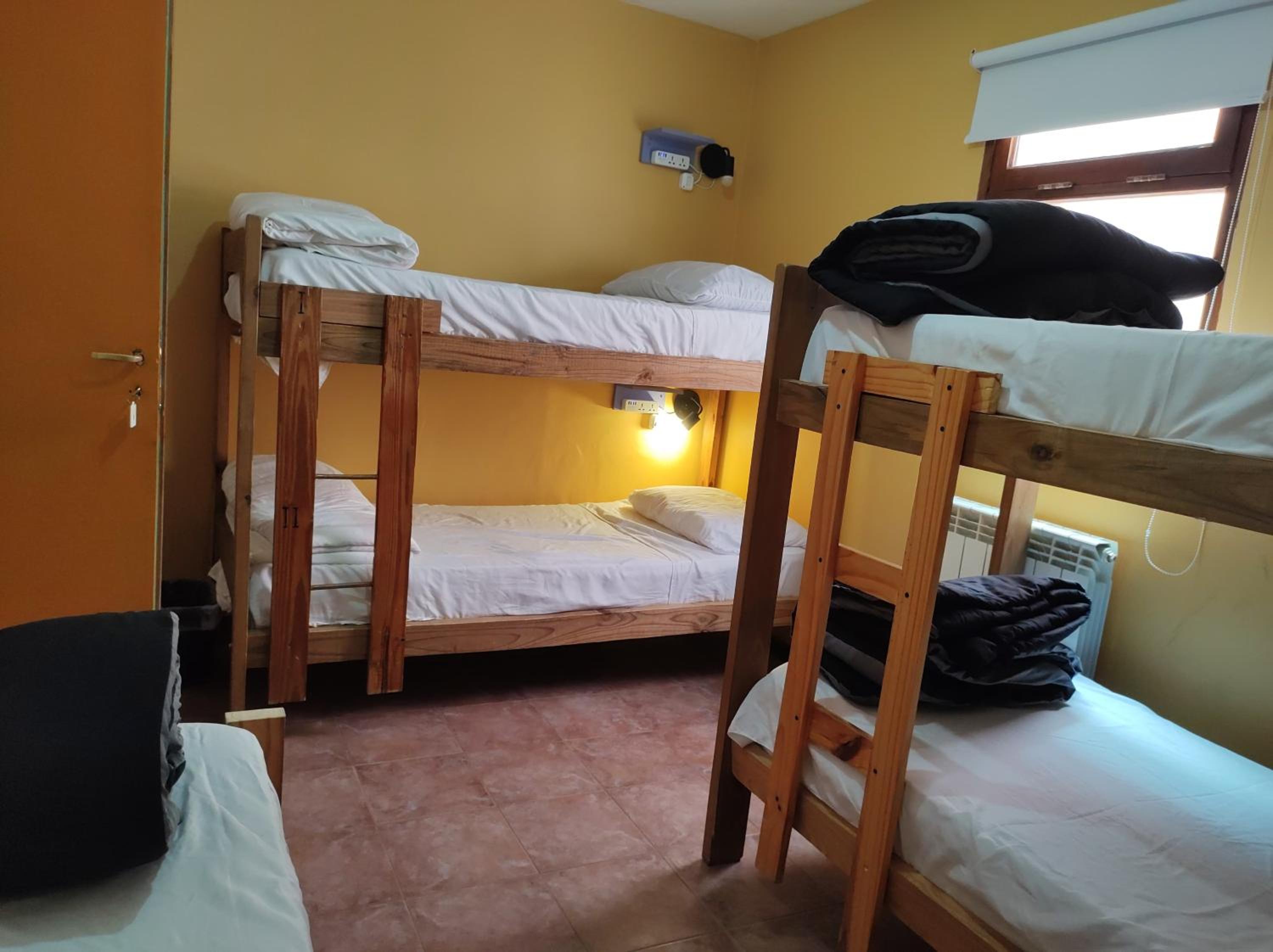 Hostel Yatel